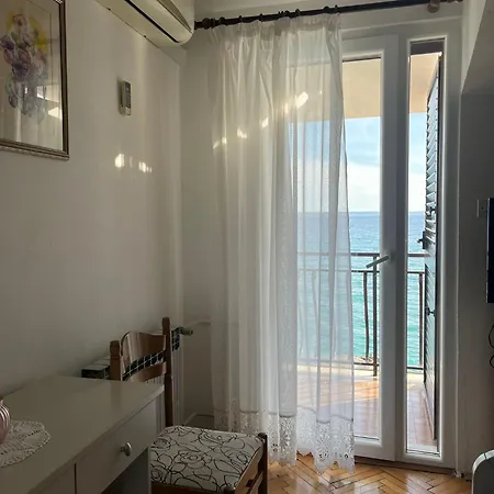 Marinac Apartment Podstrana