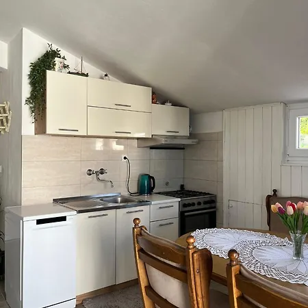 Marinac Apartment *